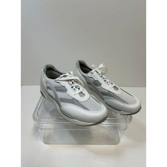 SAS White And Silver Sneakers Women's‎ Size 10 - Picture 1 of 5
